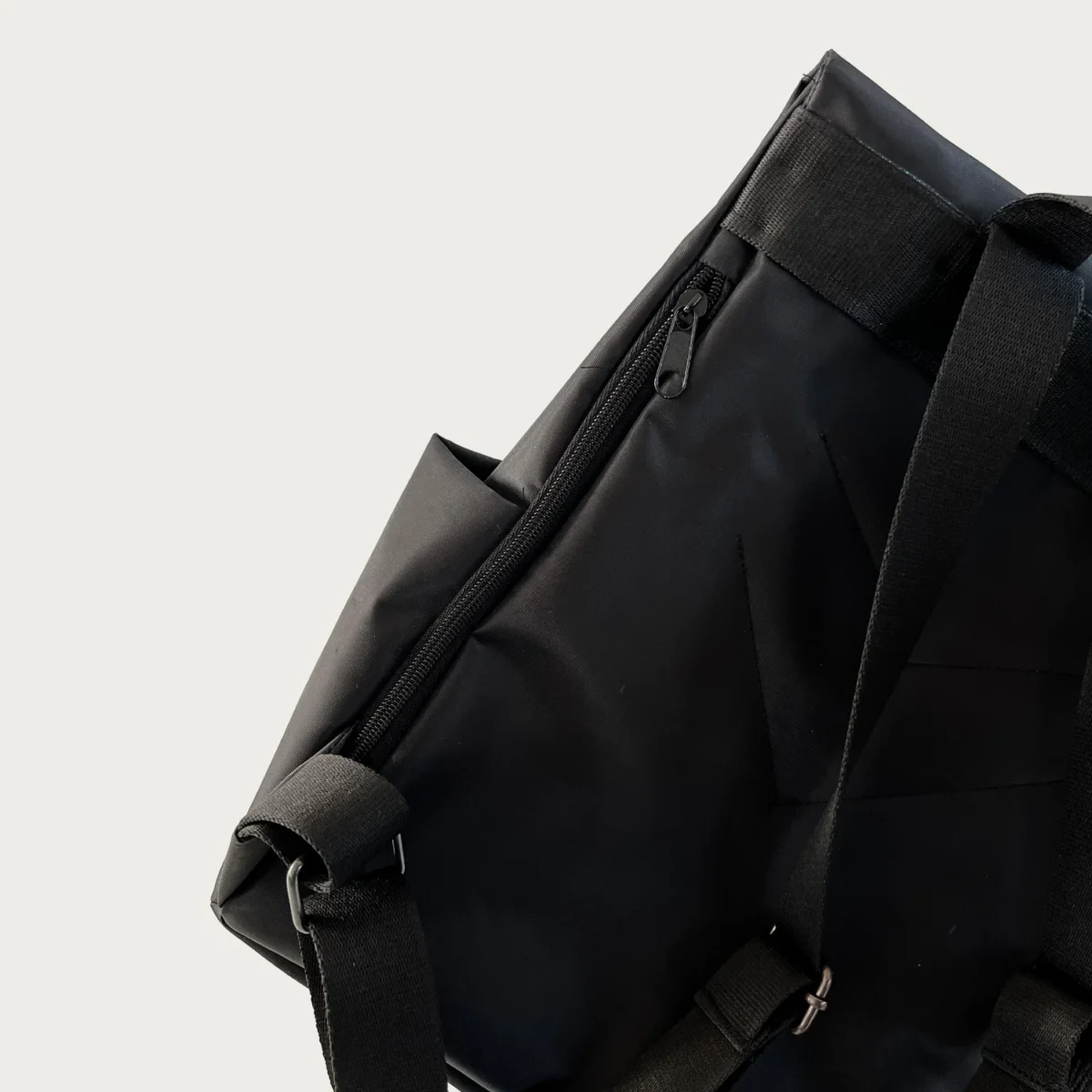 MOCHILA URBAN DAILY - BLACK - Imagen 3